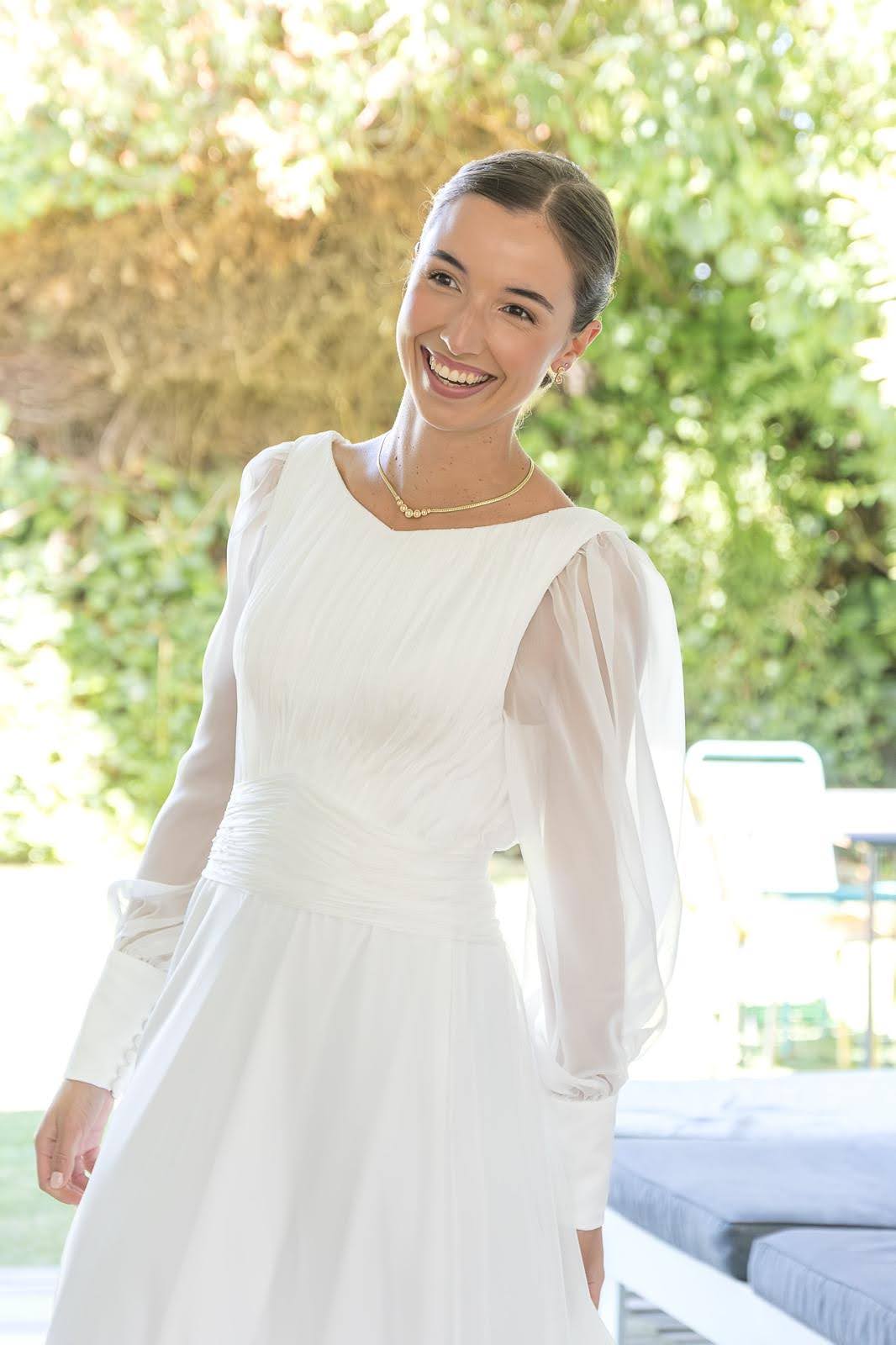 El vestido de novia de Alice: gasa, drapeado y una espalda para entrar y salir por la puerta grande - Masum Karimi