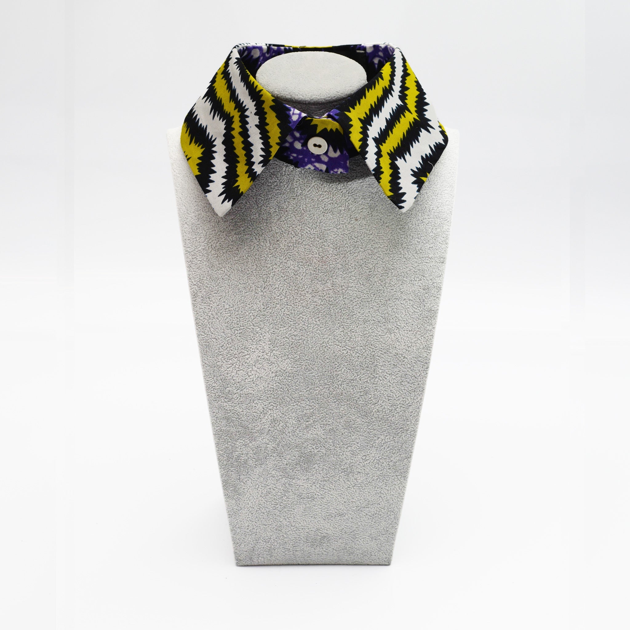 Cuello camisero de algodón con botón 3D - Masum Karimi