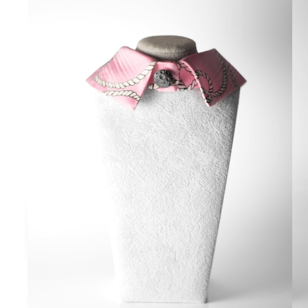 Cuello camisero de raso rosa - Masum Karimi