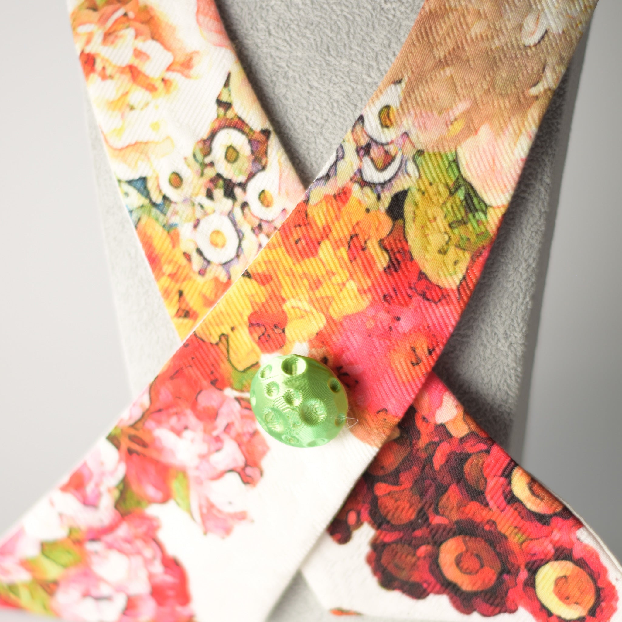 CUELLO CRUZADO BROCADO FLORAL DE ALGODÓN - Masum Karimi