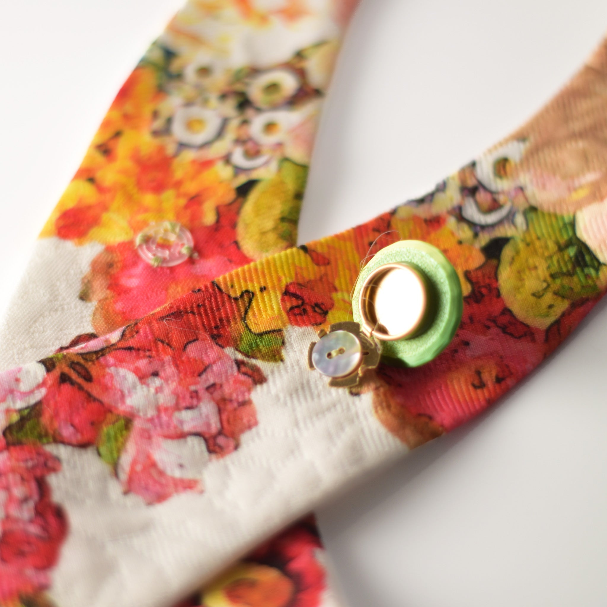 CUELLO CRUZADO BROCADO FLORAL DE ALGODÓN - Masum Karimi