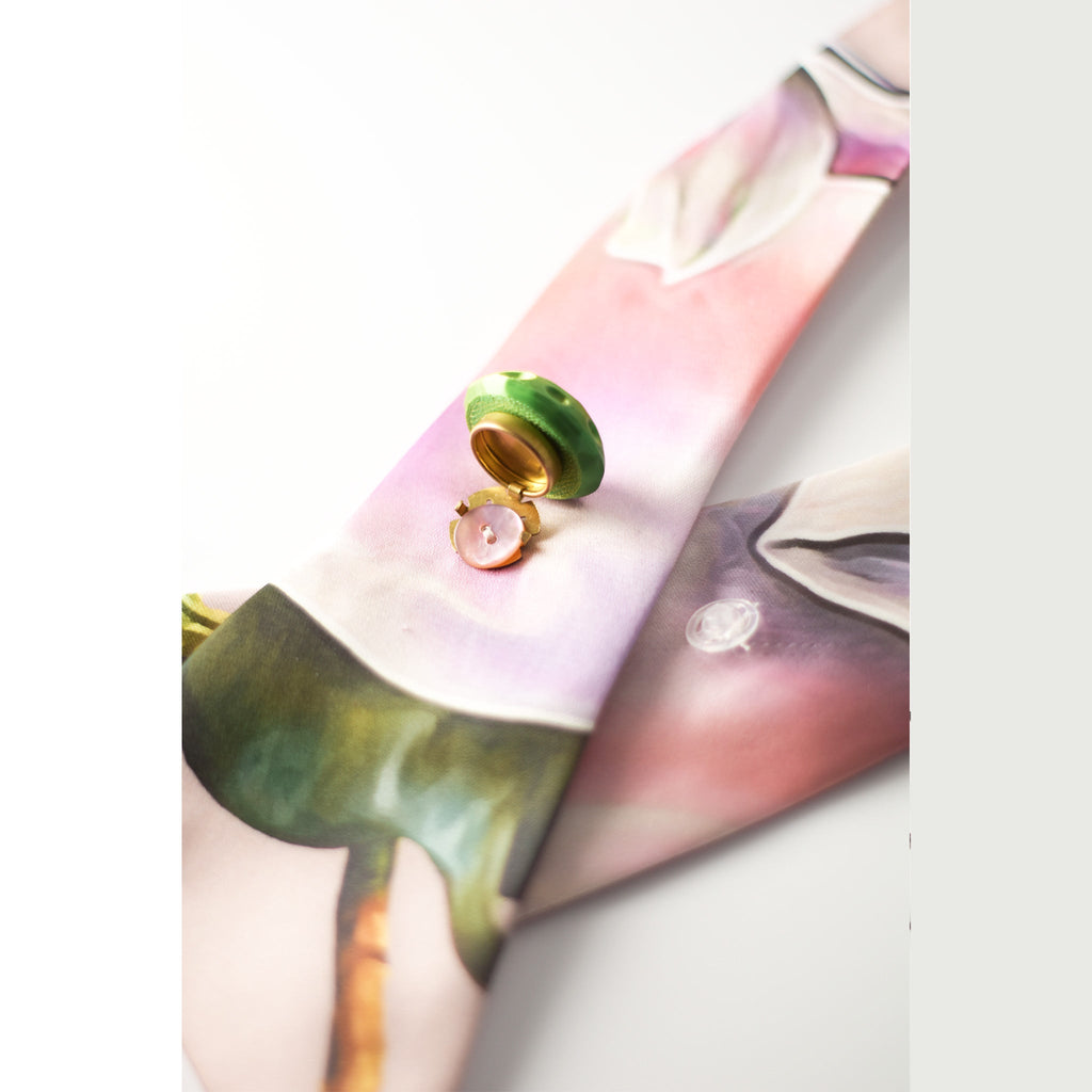CUELLO CRUZADO RASO ESTAMPADO FLORAL - Masum Karimi