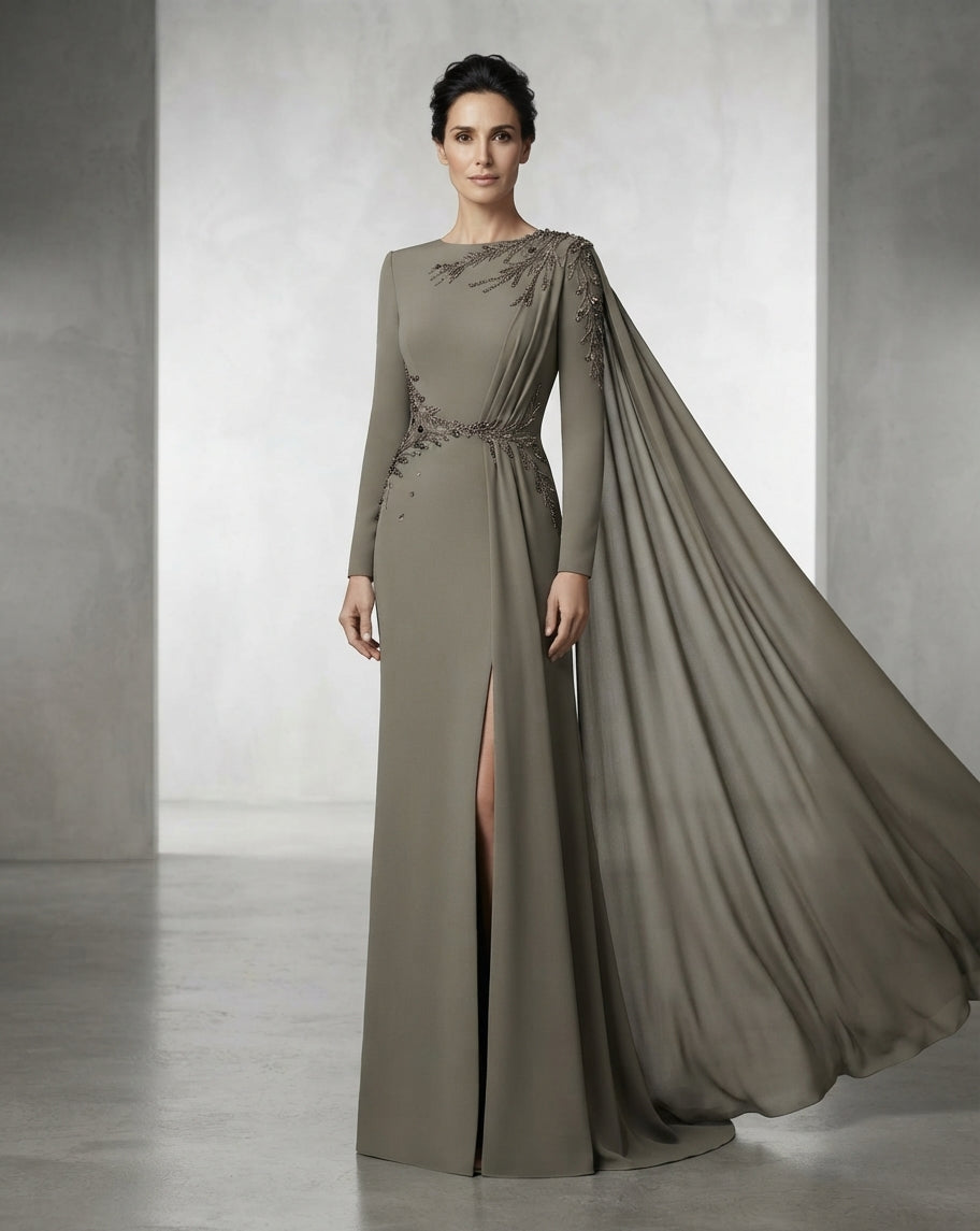 traje madrina con pedrería y gasa