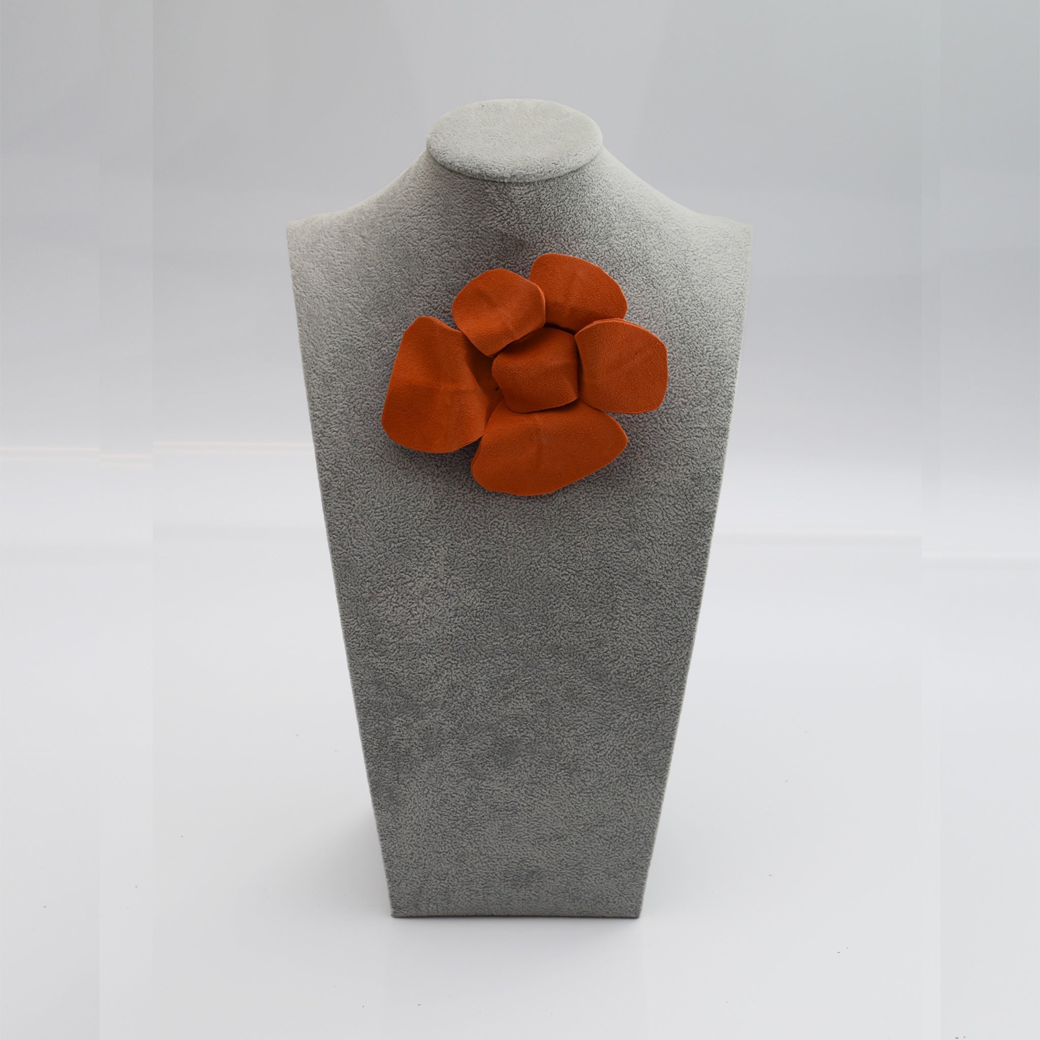 Flor de cuero naranja - Masum Karimi