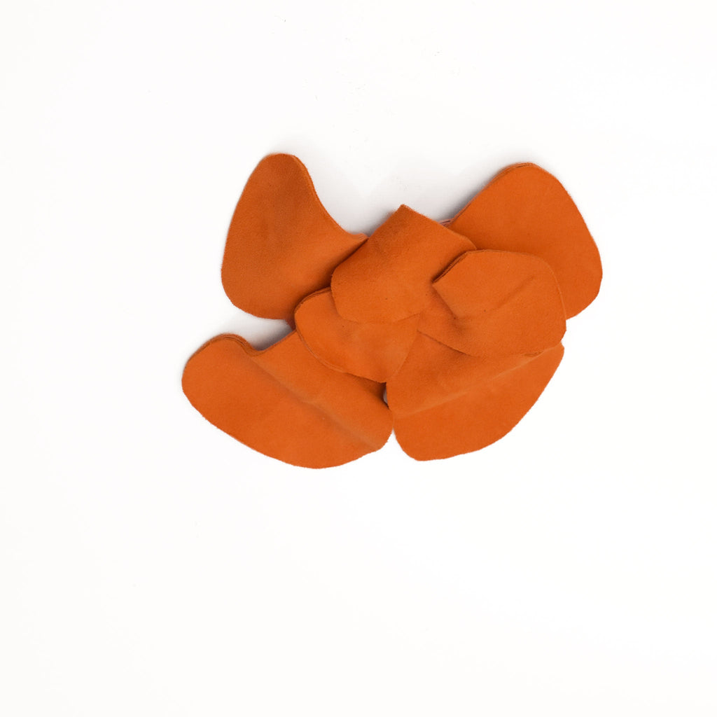 Flor de cuero naranja - Masum Karimi