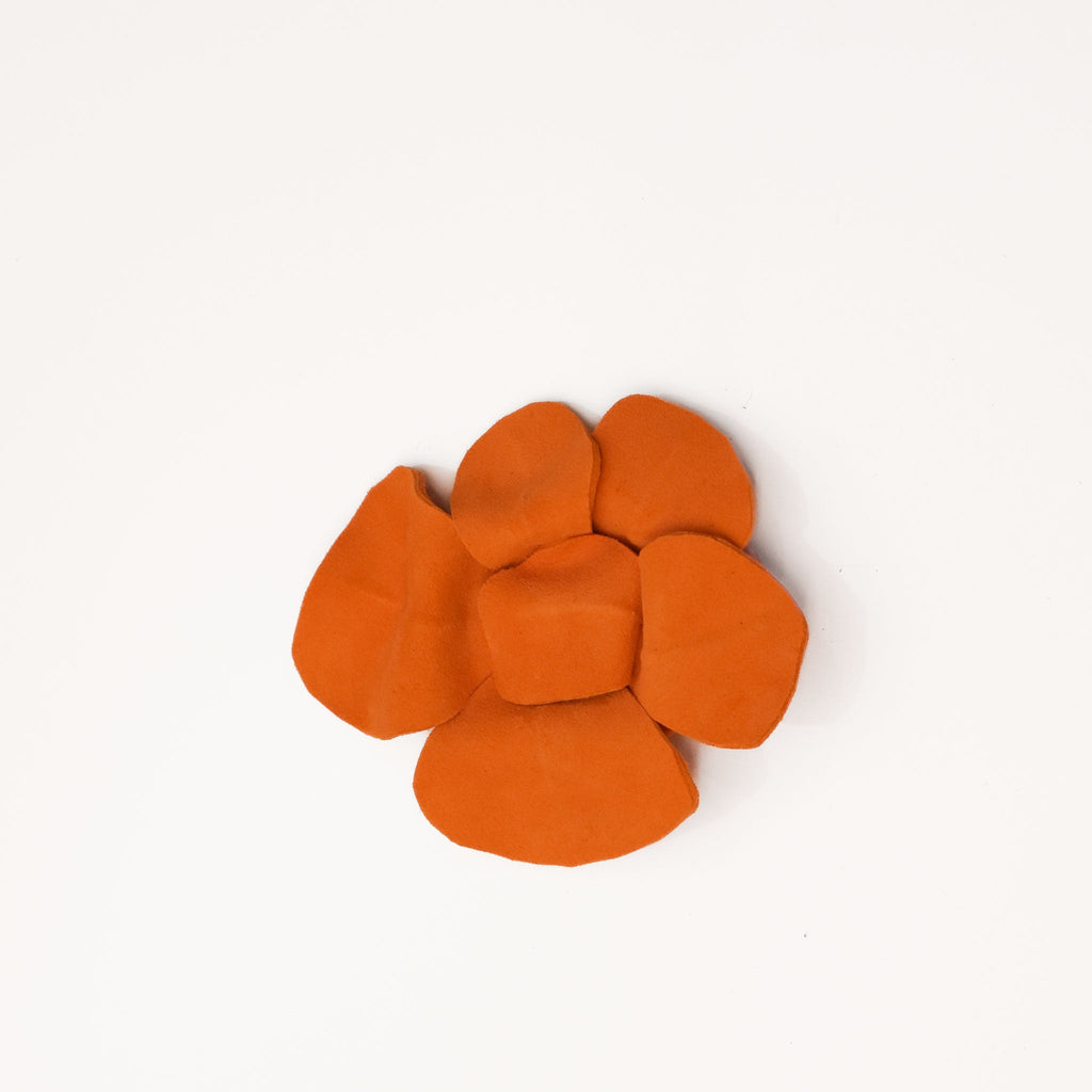 Flor de cuero naranja - Masum Karimi